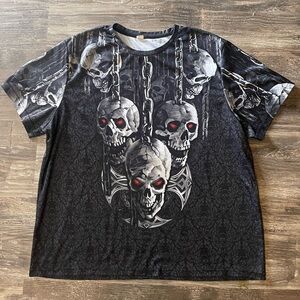 Men’s black skull T-shirt